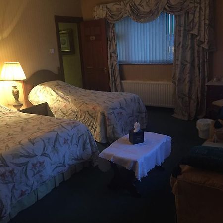 Caldhame House Hotel Crumlin  Exterior foto